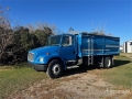 Camion agricole Freightliner FL70 Grain — occasion 2002