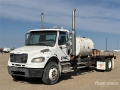 Camion citerne Freightliner M2 106 — occasion 2005