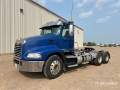 Tracteur routier Mack CXU613 — occasion 2011