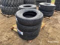 Pneu, roue et jante Quantity of (8) Durun ST235/80R16 Tires (U — occasion