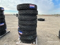 Pneu, roue et jante Quantity of (8) Taitong 11R24.5 Tires (Unused) — occasion