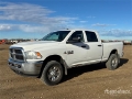 Fourgon utilitaire RAM 3500 4x4 Crew Cab Pickup — occasion 2015
