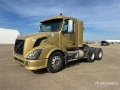 Tracteur routier Volvo VNL — occasion 2010