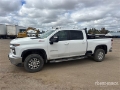 Fourgon utilitaire Chevrolet Silverado 3500 LT 4x4 Crew Cab Pickup — occasion 2023