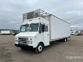 Camion fourgon Freightliner MT55 4x2 Step Van — occasion 2001