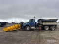 Camion municipal International 7500 6x4 Snow Plow — occasion 2012