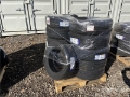 Pneu, roue et jante Quantity of (12) 225/60R17 Tires — occasion
