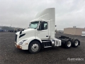 Tracteur routier Volvo VNR 6x4 T/A Day Cab — occasion 2020