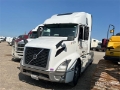 Tracteur routier Volvo VNR64T 6x4 T/A Sleeper (Inoperable) — occasion 2024