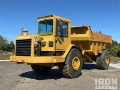 Tombereau articulé Caterpillar D25C Haul — occasion 1984, 24 697 h