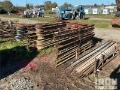 Échafaudage Quantity of (50) Braces and (40) Panels for Scaffo — occasion