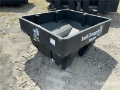 Saleuse SaltDogg SHPE0750 Poly Salt Spreader — occasion