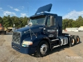 Tracteur routier Volvo VNM200 6x4 T/A Day Cab — occasion 2014