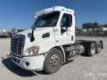 Tracteur routier Freightliner Cascadia 113 — occasion 2015
