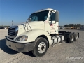 Tracteur routier Freightliner Columbia 120 6x4 T/A Day Cab — occasion 2009