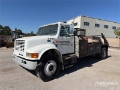 Camion de dépannage International 4900 — occasion 2001