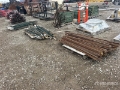 Équipement de clôture Quantity of (3) Pallets of Steel T-Posts Fencing — occasion
