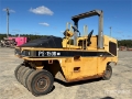 Rouleau à pneus Caterpillar PS-150B — occasion 1999