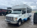 Minibus Ford E-450 Starcraft 4x2 8-Seat Transit Bus — occasion 2015