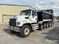 Camion benne Freightliner 114SD — occasion 2017