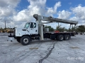Camion plateau grue Freightliner 900A 52000 lb Straight on Freightliner 108SD — occasion 2015