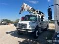 Camion foreuse Freightliner DM47B TR on Freightliner M2106 4x4 Digger Derrick — occasion 2018