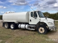 Camion citerne Freightliner M2 106 4000 gal 6x4 Water — occasion 2014