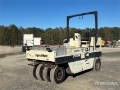 Rouleau à pneus Ingersoll Rand PT125R 8 Wheel Pneumatic Roller — occasion 2003