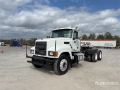 Tracteur routier Mack CHU613 — occasion 2012