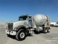 Camion malaxeur Mack GU713 6x4 Mixer — occasion 2017