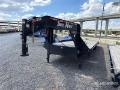 Remorque porte-engins TrailMax Max27-40 40 ft T/A Gooseneck Equipment — occasion 2025