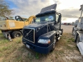 Tracteur routier Volvo VNM64T200 6x4 T/A Day Cab — occasion 2014