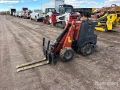 Chargeuse sur pneus Ditch Witch Stand On Mini Wheel — occasion 2016