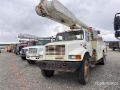 Camion nacelle International AM855 on International 4800 4x4 Bucket — occasion 2000