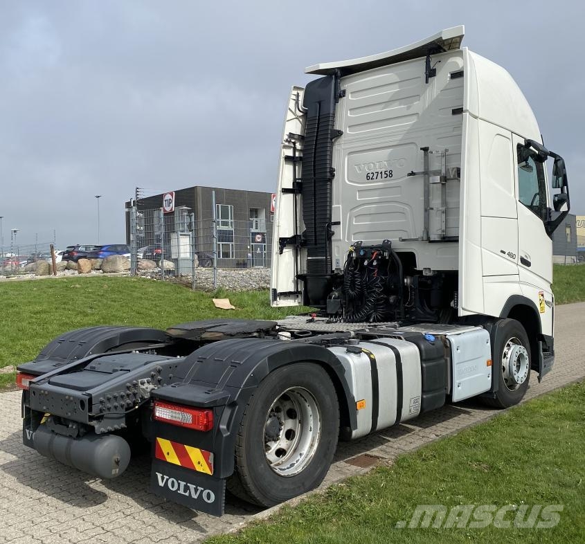Volvo Vehicle Tractor 4x2 Standard Prime Movers