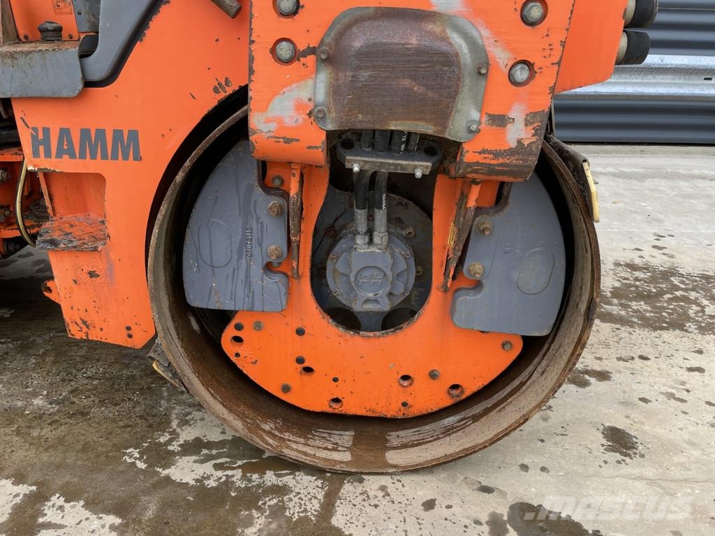 Hamm HD 14 VV مداحل ثنائية الاسطوانة