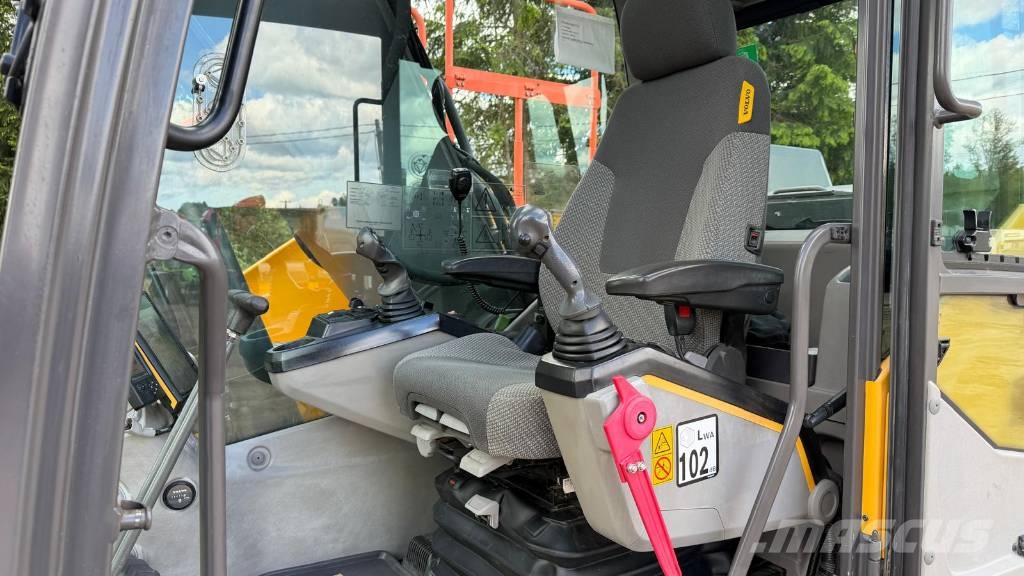 Volvo EC 220 EL + ENGCON Excavadoras de cadenas