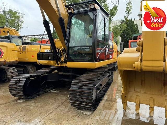 CAT 320 D 2L Гусеничні екскаватори