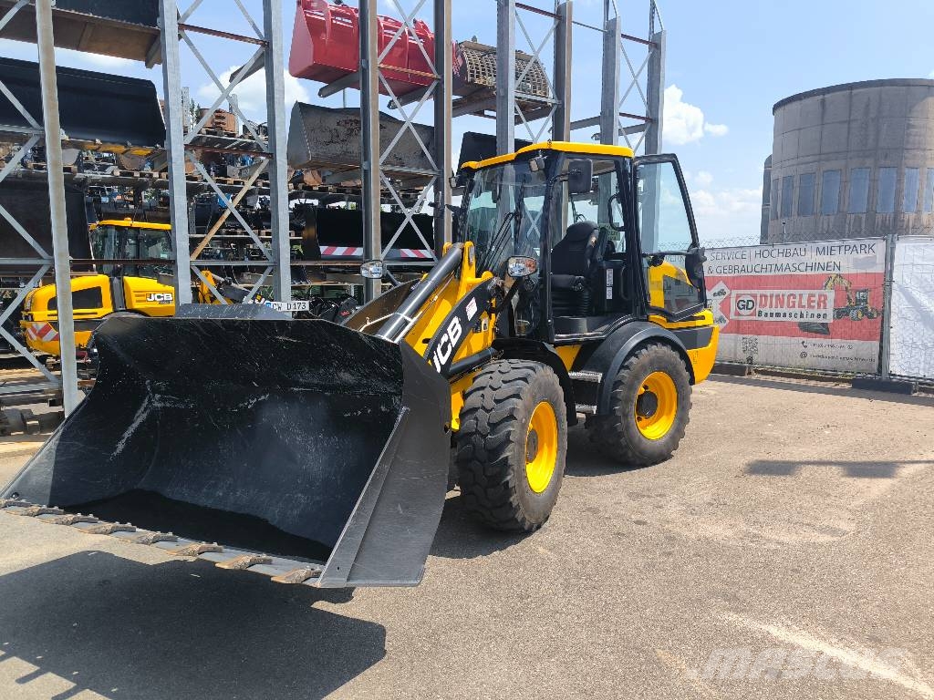 JCB 409 لوادر بعجل