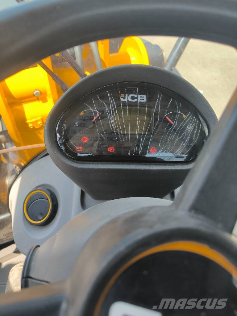 JCB 409 لوادر بعجل