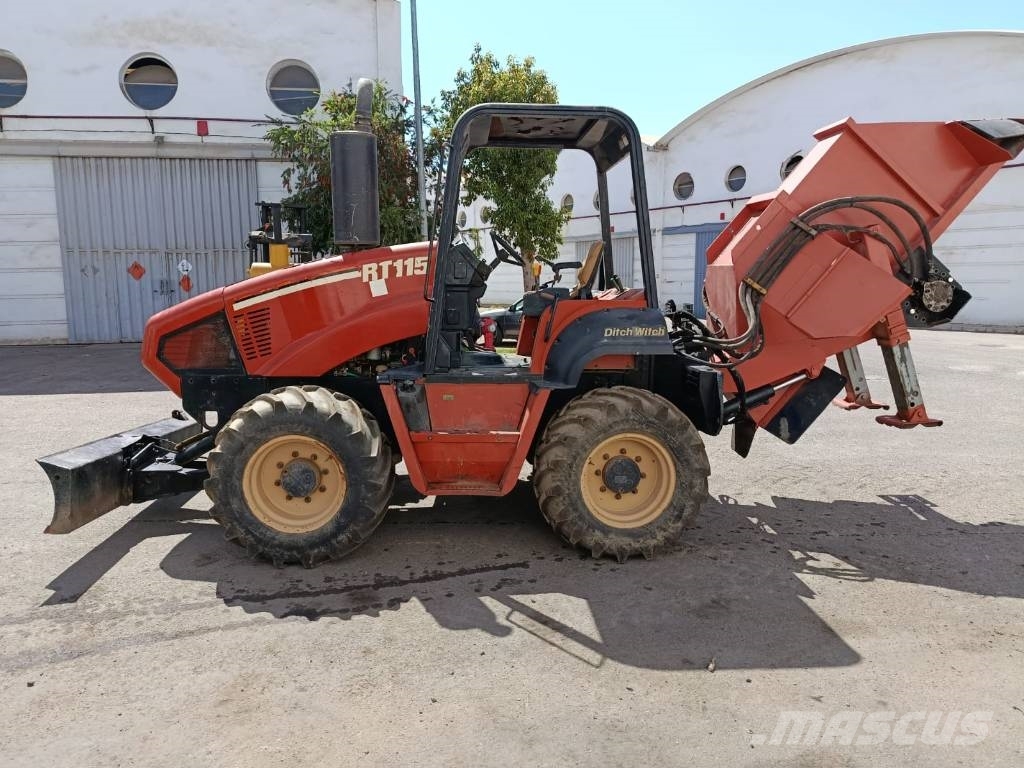Ditch Witch RT115 Scavafossi