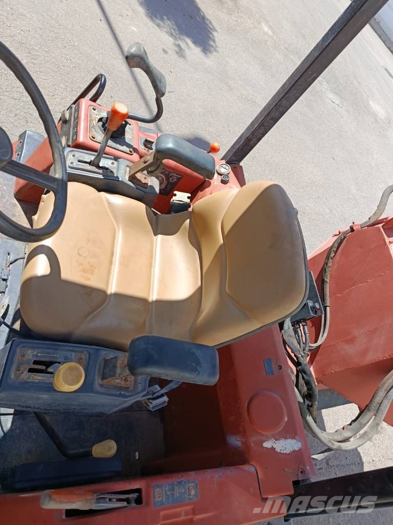 Ditch Witch RT115 Scavafossi