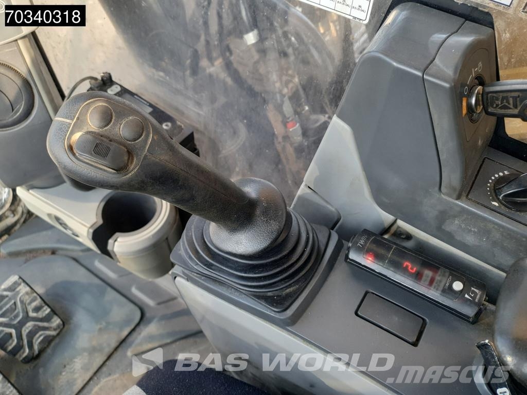CAT 352 F Rupsgraafmachines