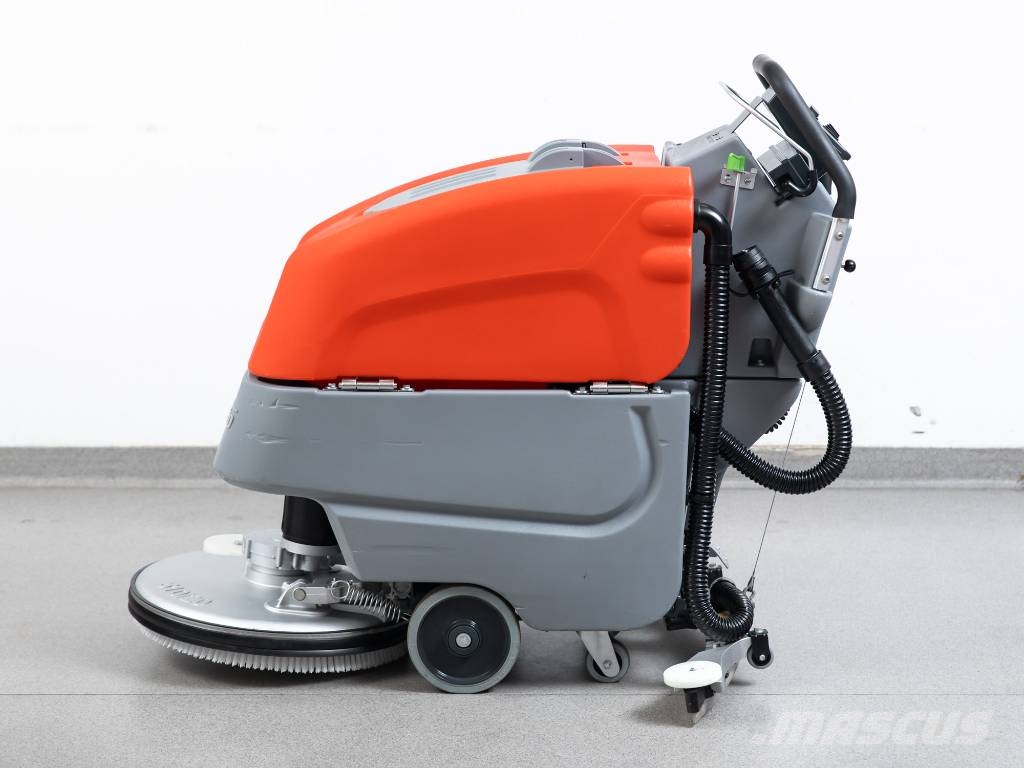 Hako Scrubmaster B45 TB510 NEW BATTERIES Podlahové mycí stroje