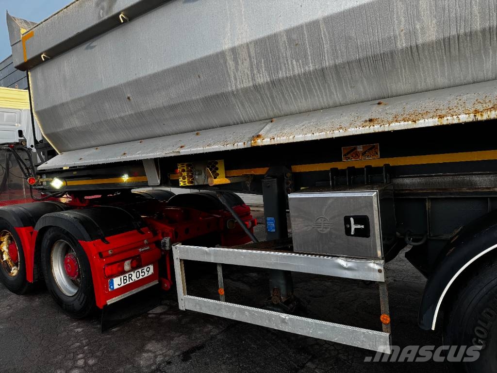 Istrail TIPPVAGN SEMITRAILER Piekabes pašizgāzēji