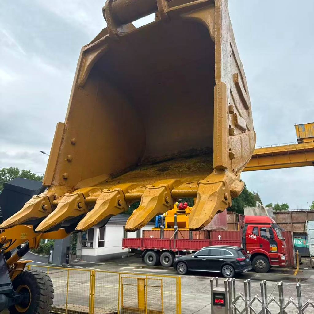 CAT 336 E 履带挖掘机