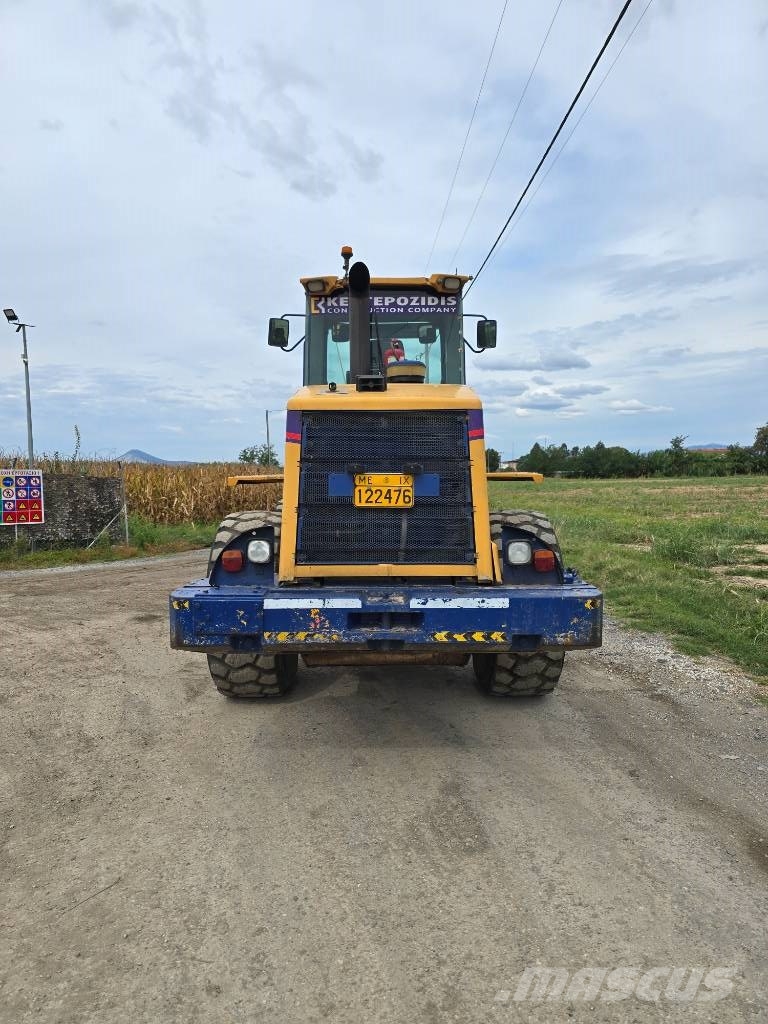 CAT 938 G Kolesni nakladalci
