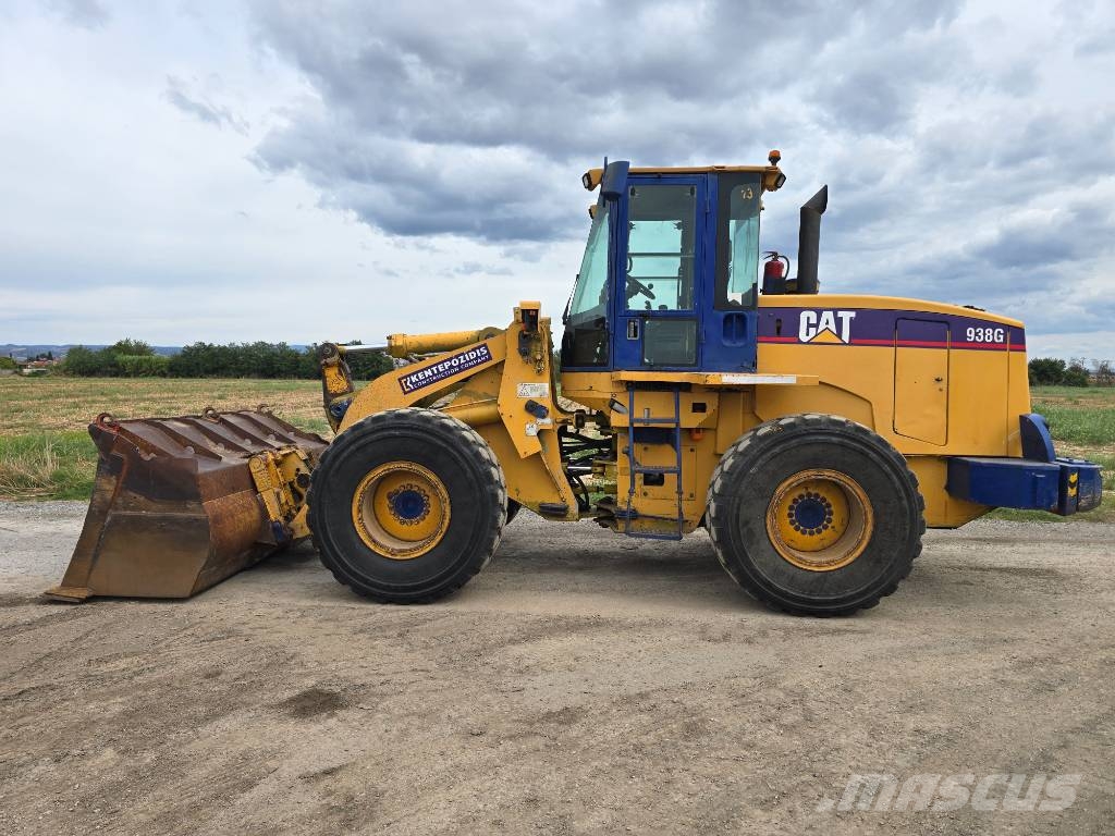 CAT 938 G Kolesni nakladalci