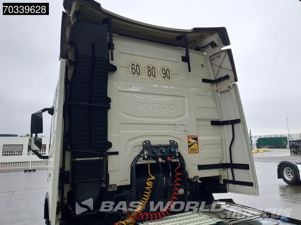 Volvo FM 460 4X2 Globe 2x Tanks Navi Sadulveokid