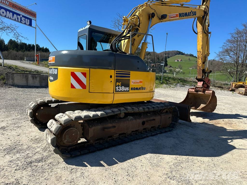 Komatsu PC 138 US-2 حفارات زحافة